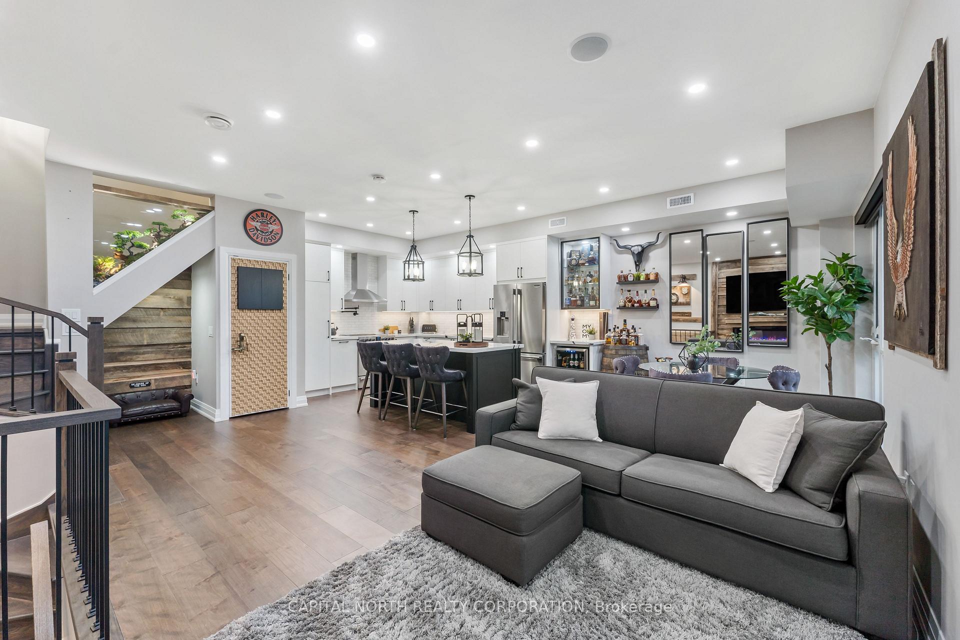 Photo 31 of Unit 903, 52 Coles Avenue, Vaughan, Vaughan Grove — HOMEH