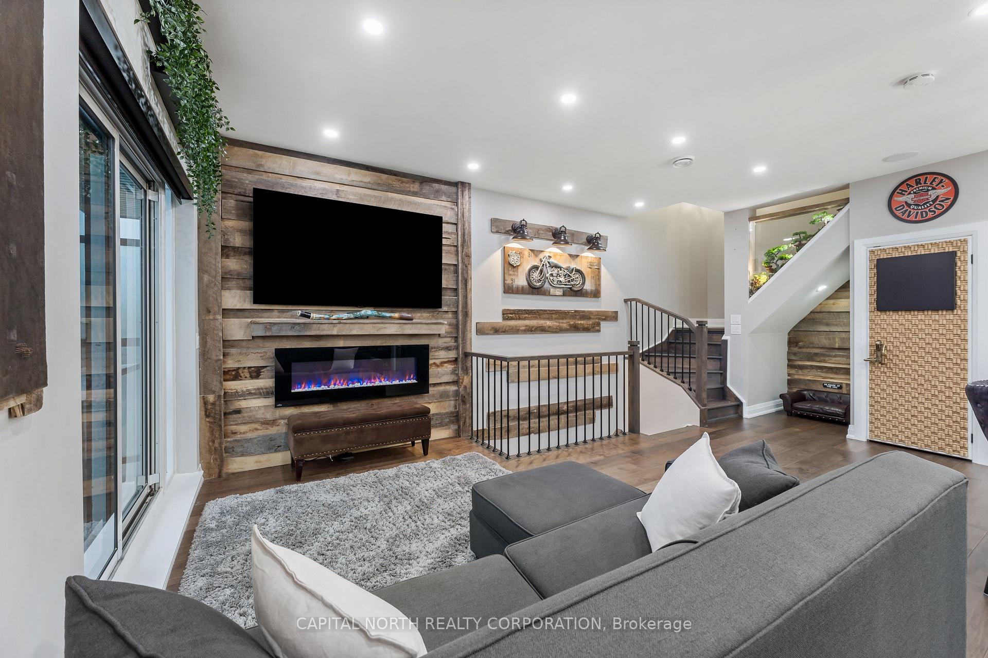 Photo 30 of Unit 903, 52 Coles Avenue, Vaughan, Vaughan Grove — HOMEH