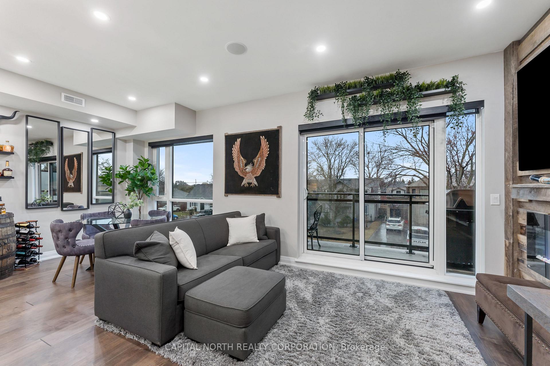 Photo 19 of Unit 903, 52 Coles Avenue, Vaughan, Vaughan Grove — HOMEH