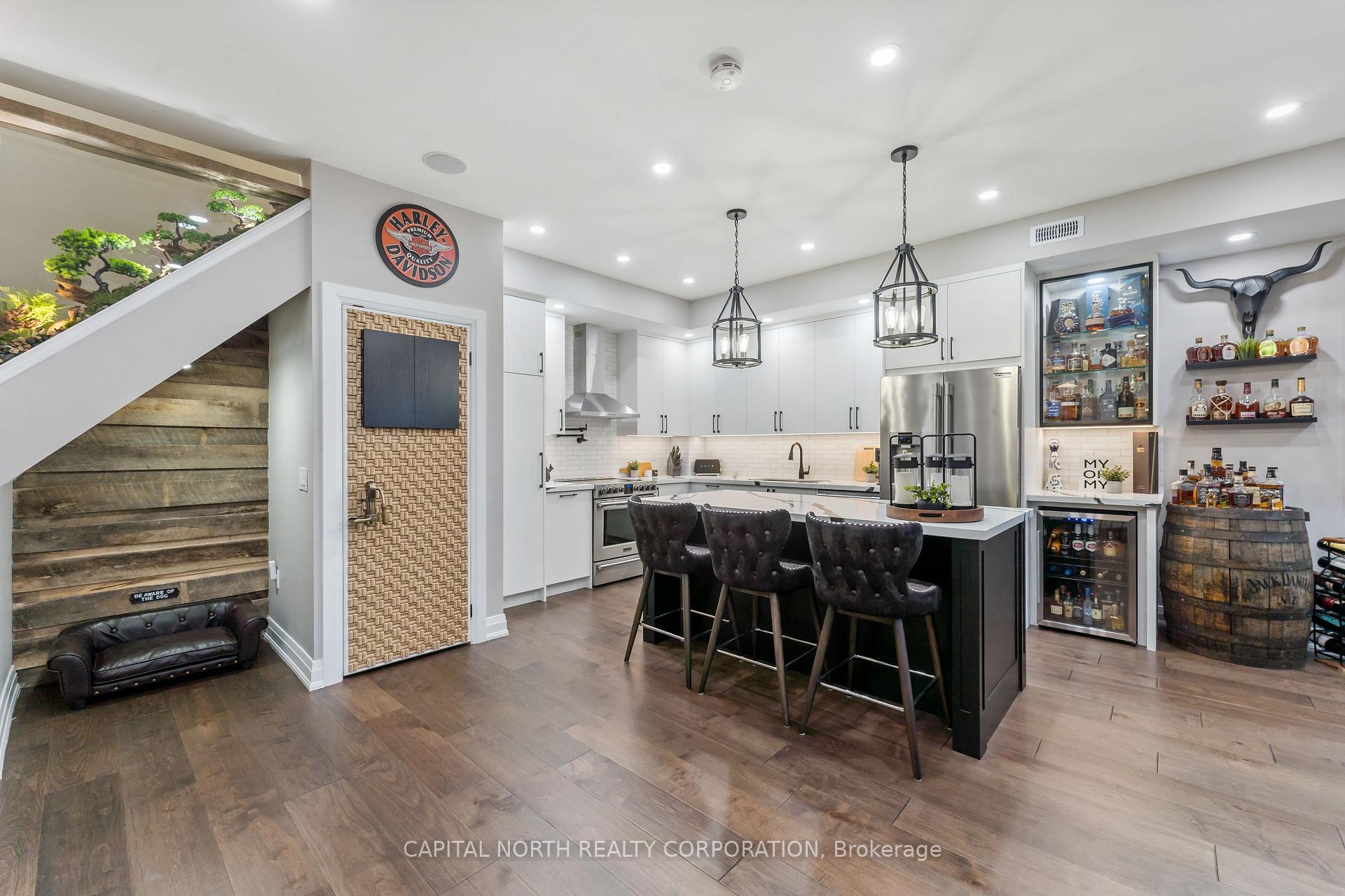 Photo 11 of Unit 903, 52 Coles Avenue, Vaughan, Vaughan Grove — HOMEH