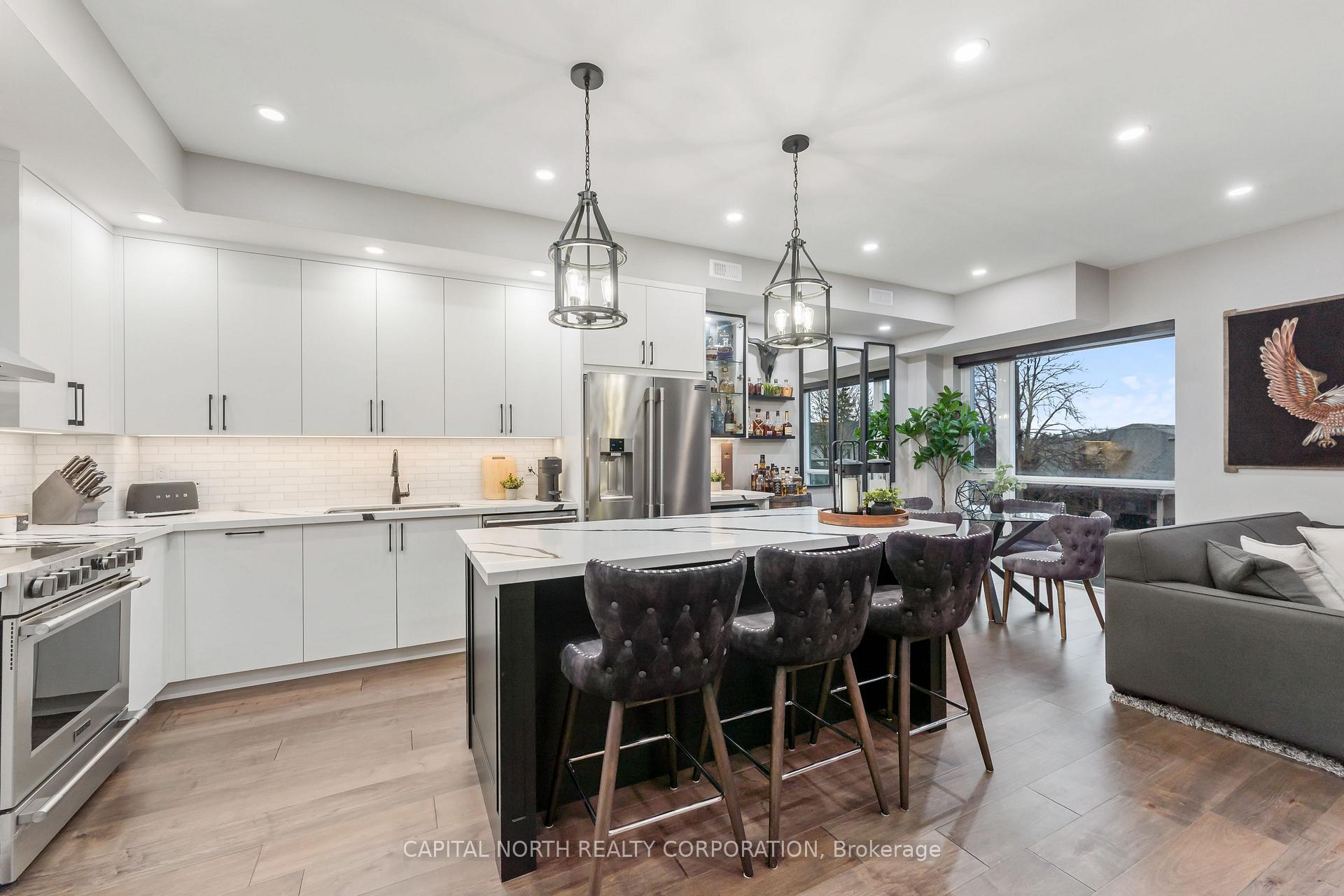 Photo 4 of Unit 903, 52 Coles Avenue, Vaughan, Vaughan Grove — HOMEH