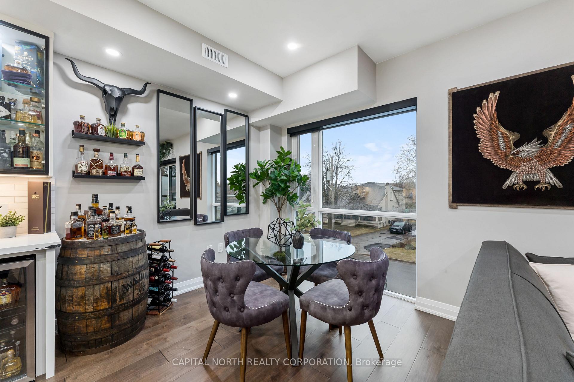 Photo 13 of Unit 903, 52 Coles Avenue, Vaughan, Vaughan Grove — HOMEH