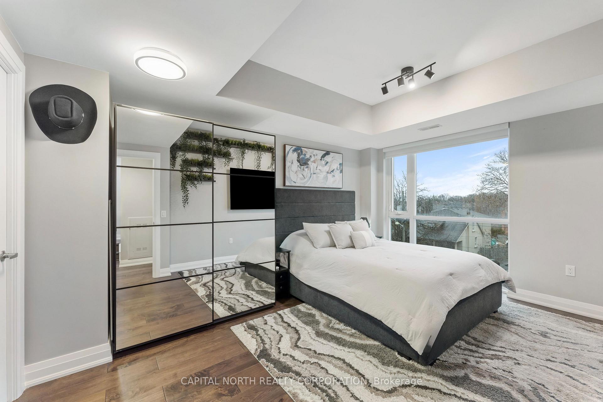 Photo 18 of Unit 903, 52 Coles Avenue, Vaughan, Vaughan Grove — HOMEH