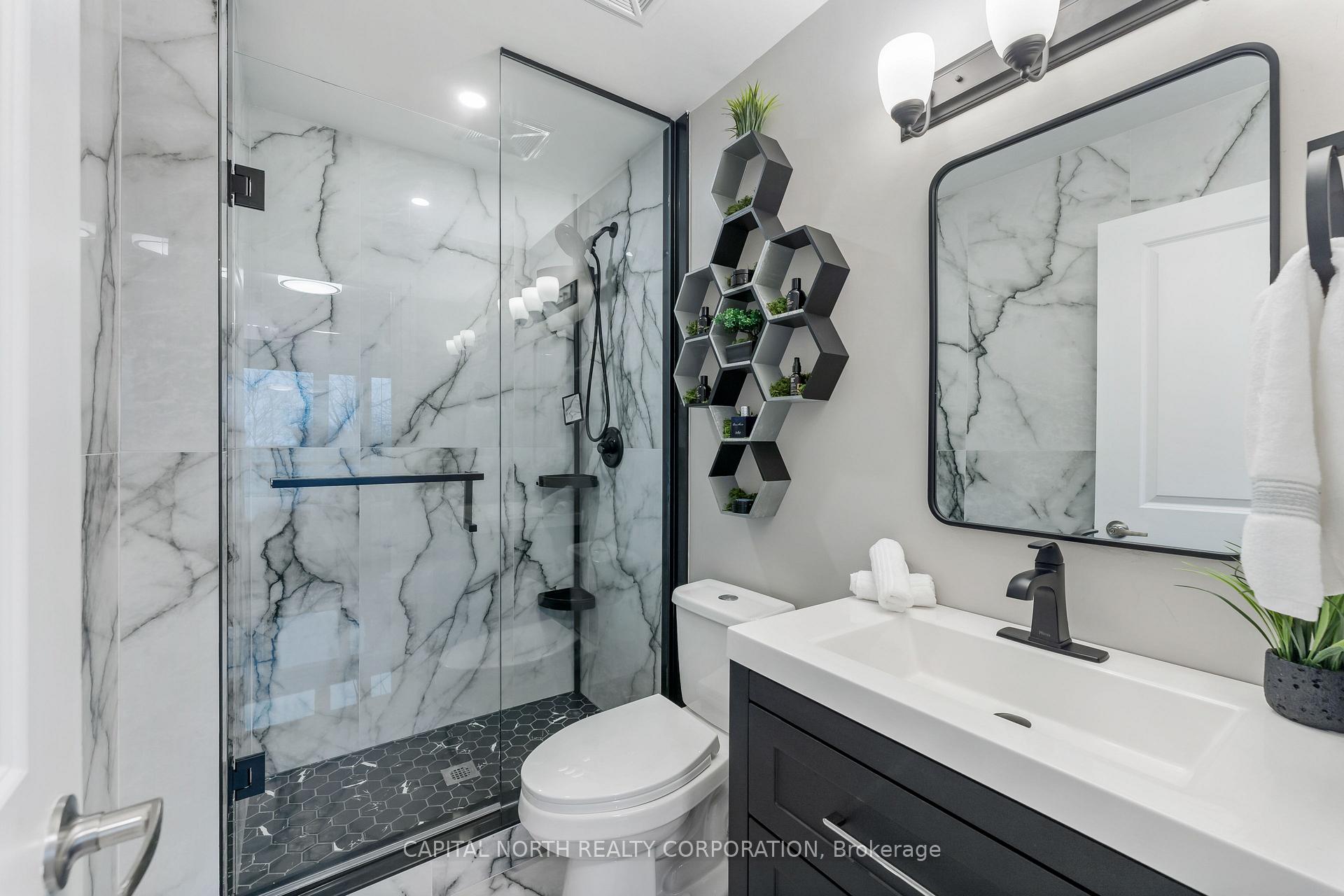 Photo 23 of Unit 903, 52 Coles Avenue, Vaughan, Vaughan Grove — HOMEH