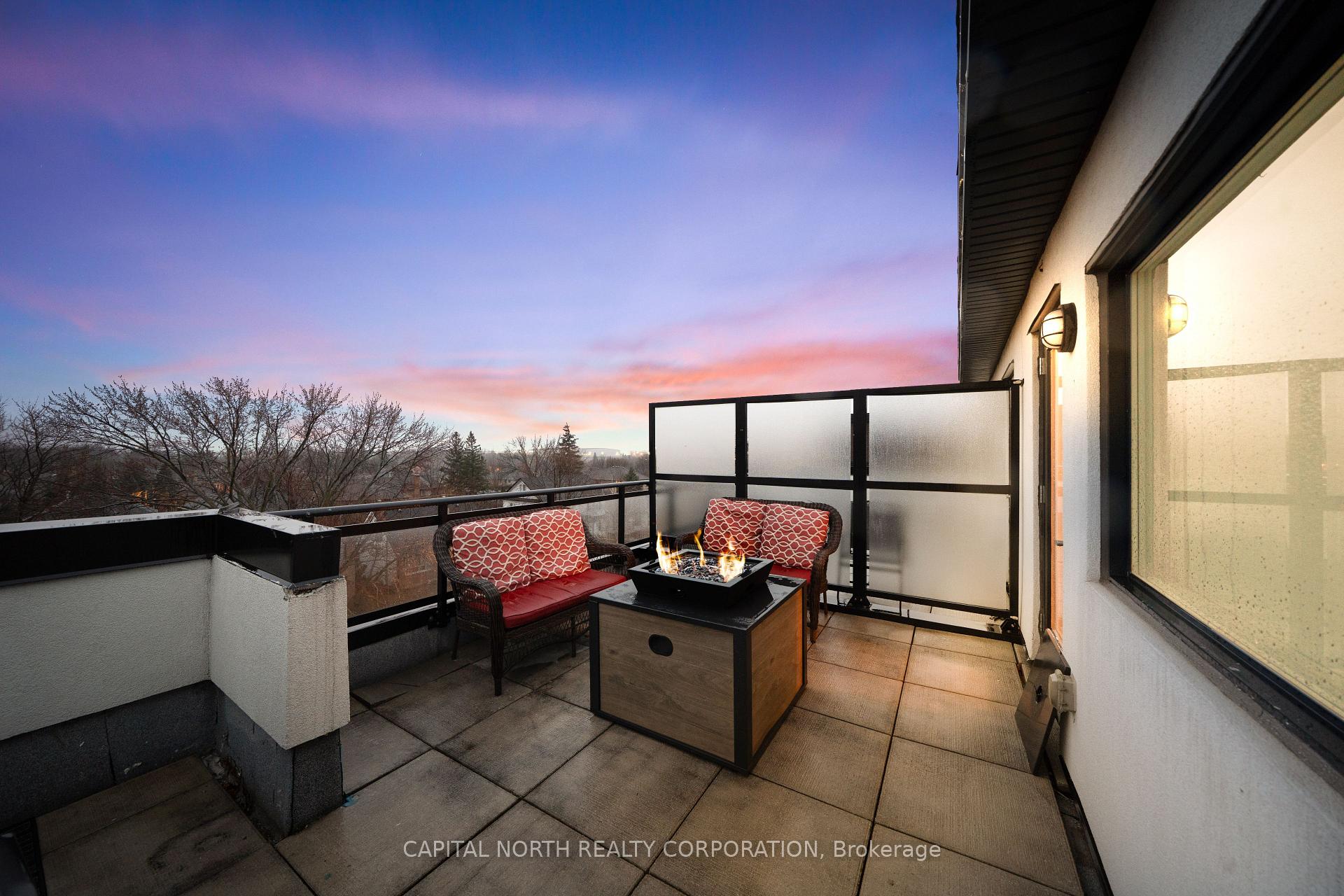 Photo 20 of Unit 903, 52 Coles Avenue, Vaughan, Vaughan Grove — HOMEH