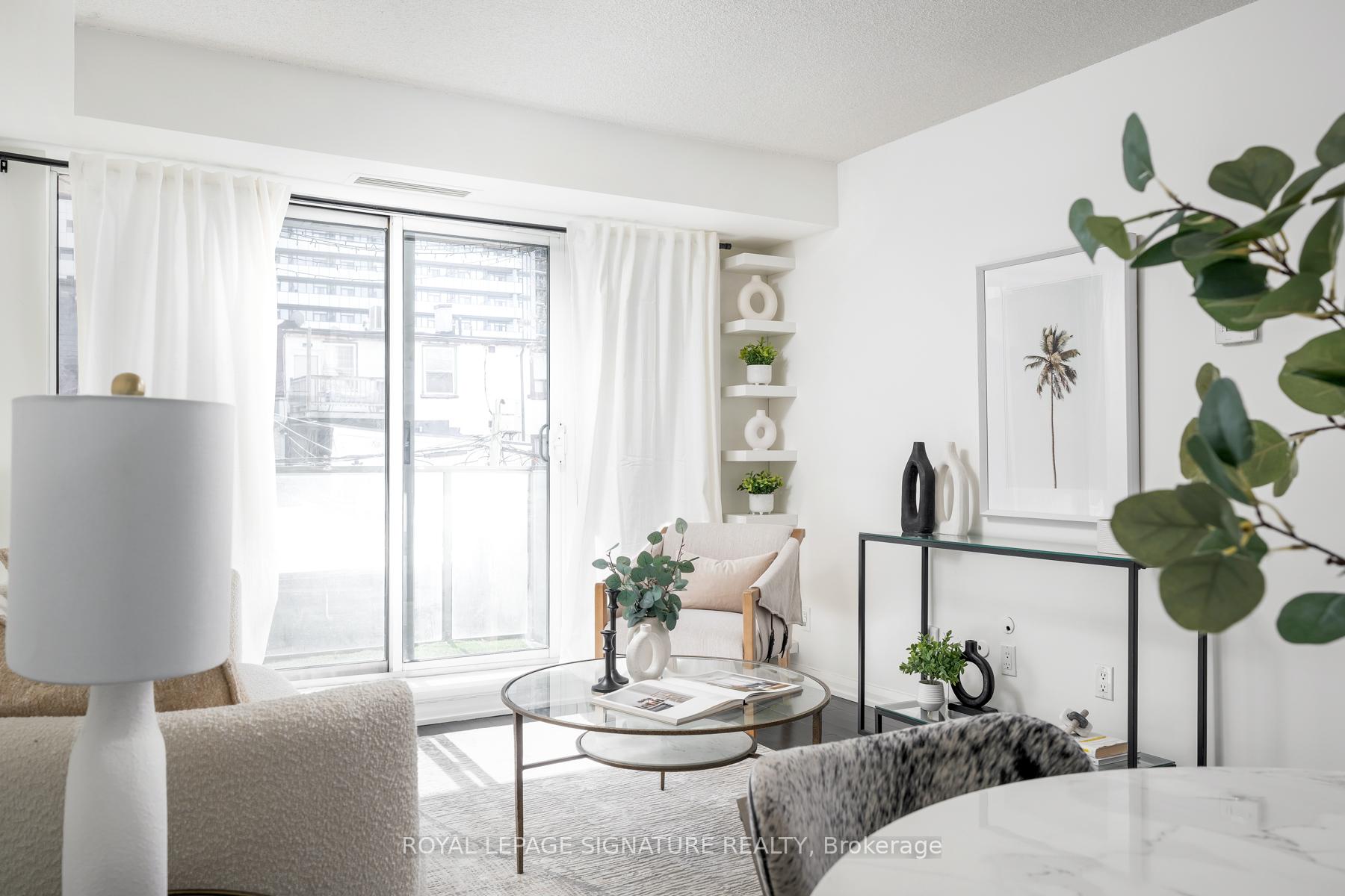 Photo 6 of Unit 322, 18 Beverley Street, Toronto, Kensington-Chinatown — HOMEH