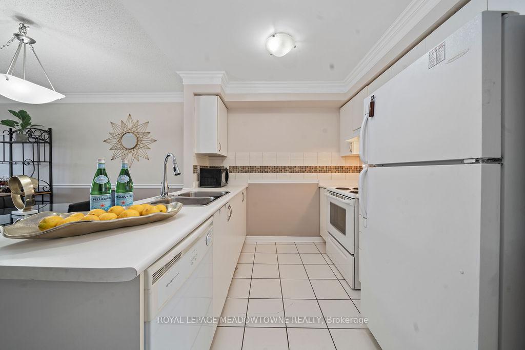 Photo 10 of Unit 2, 16 Petra Way, Whitby, Pringle Creek — HOMEH