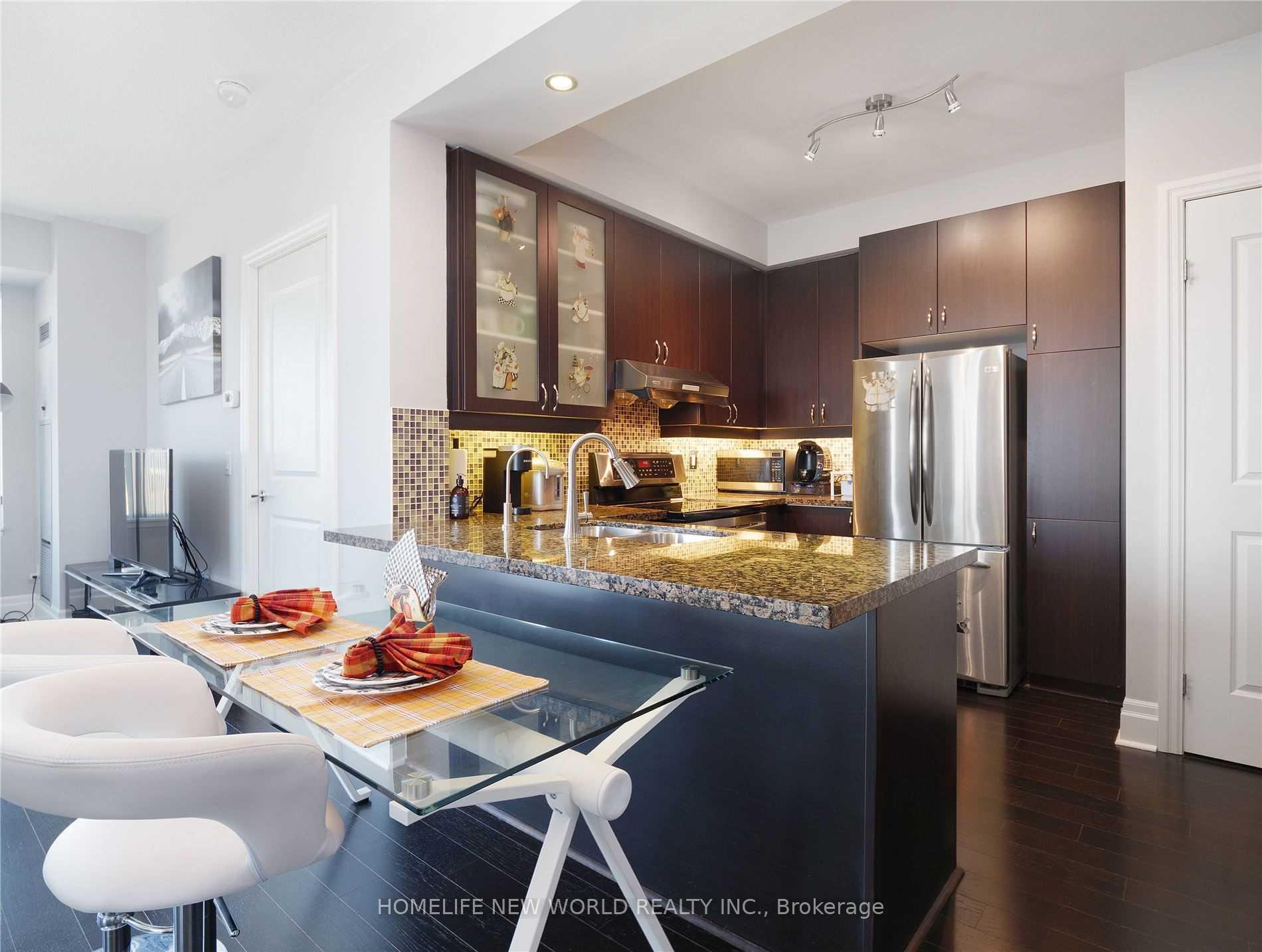 Photo 4 of Unit 910, 131 Upper Duke Crescent, Markham, Unionville — HOMEH