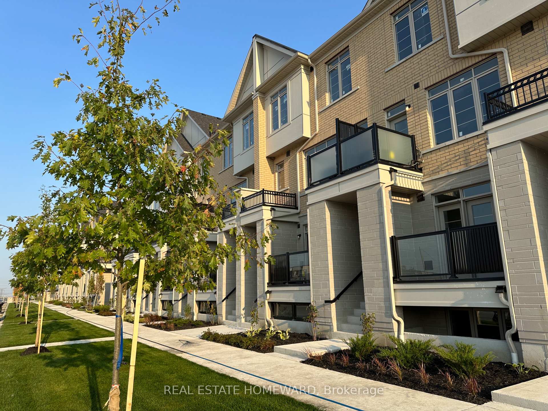 Photo 1 of Unit 121, 1655 Palmers Sawmill Road, Pickering, Duffin Heights — HOMEH
