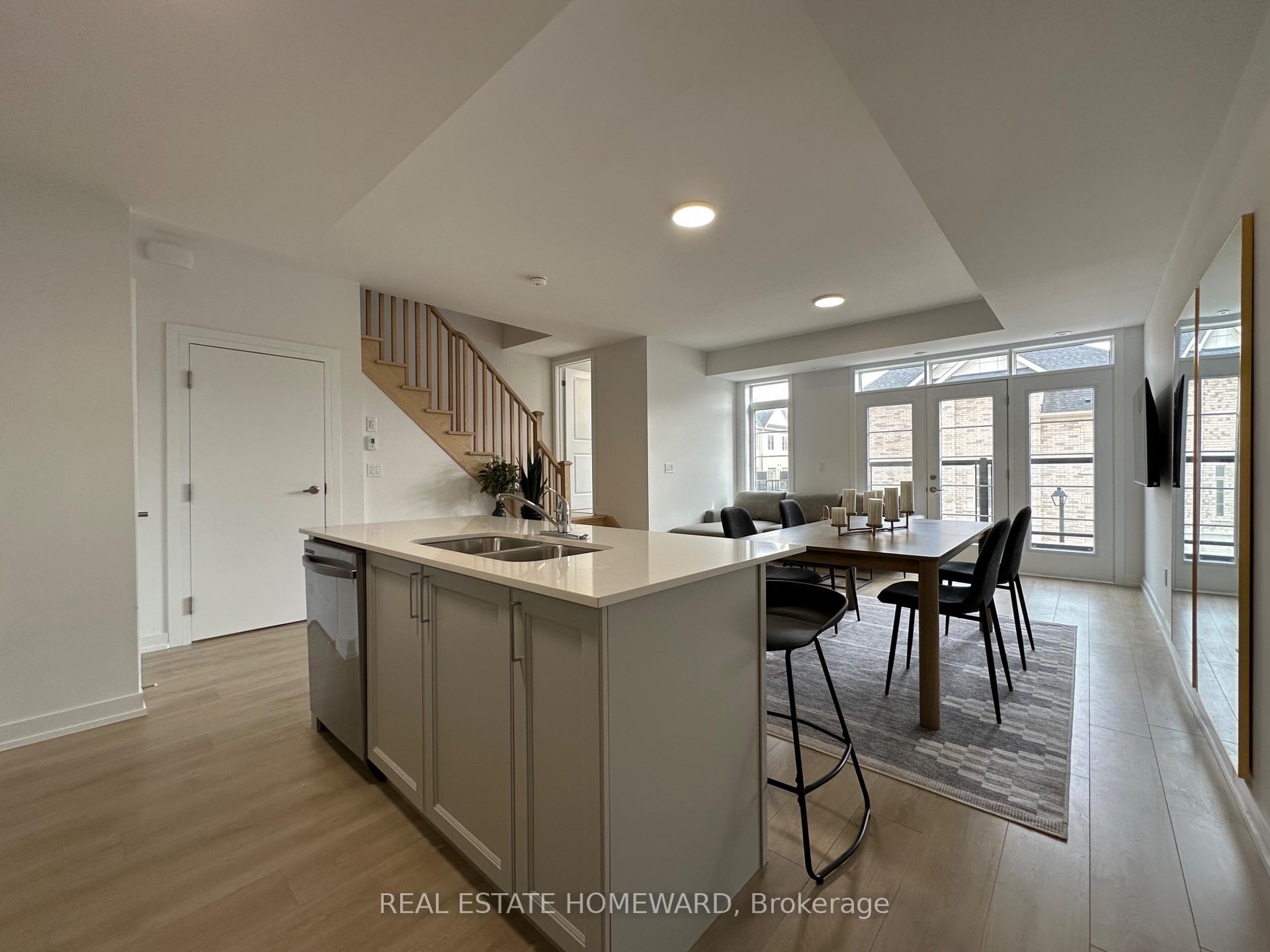 Photo 5 of Unit 121, 1655 Palmers Sawmill Road, Pickering, Duffin Heights — HOMEH
