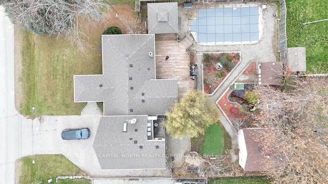 Front of 106 Clearview Heights