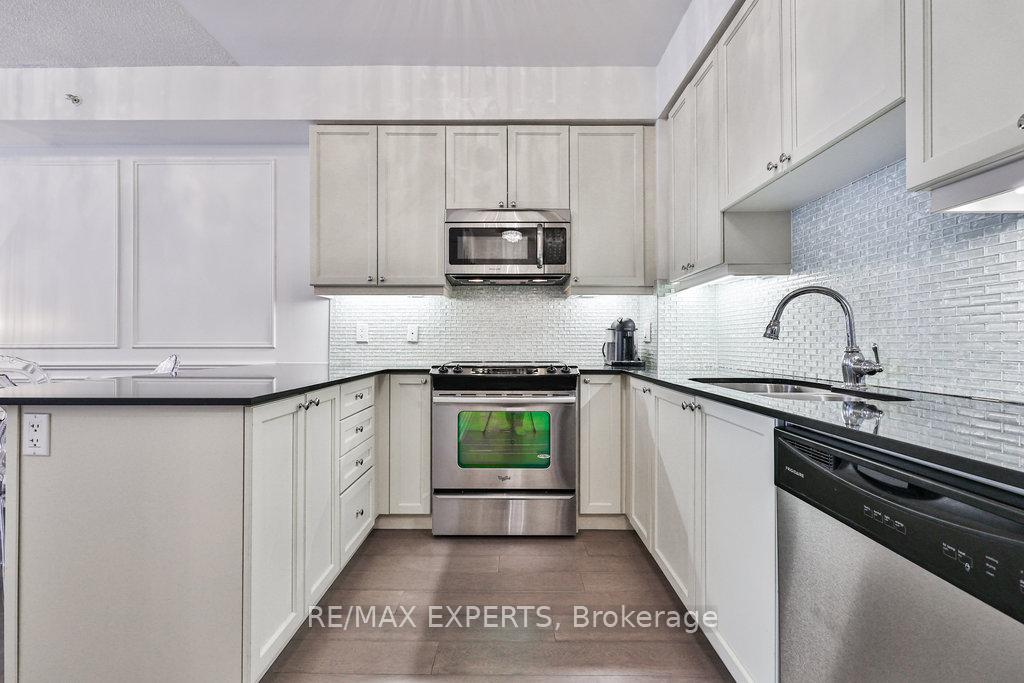Photo 6 of Unit 608, 24 Woodstream Boulevard, Vaughan, Vaughan Grove — HOMEH