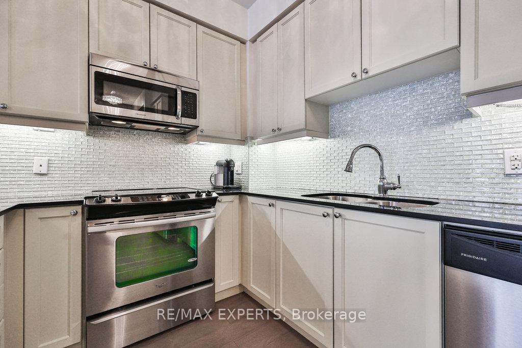 Photo 10 of Unit 608, 24 Woodstream Boulevard, Vaughan, Vaughan Grove — HOMEH