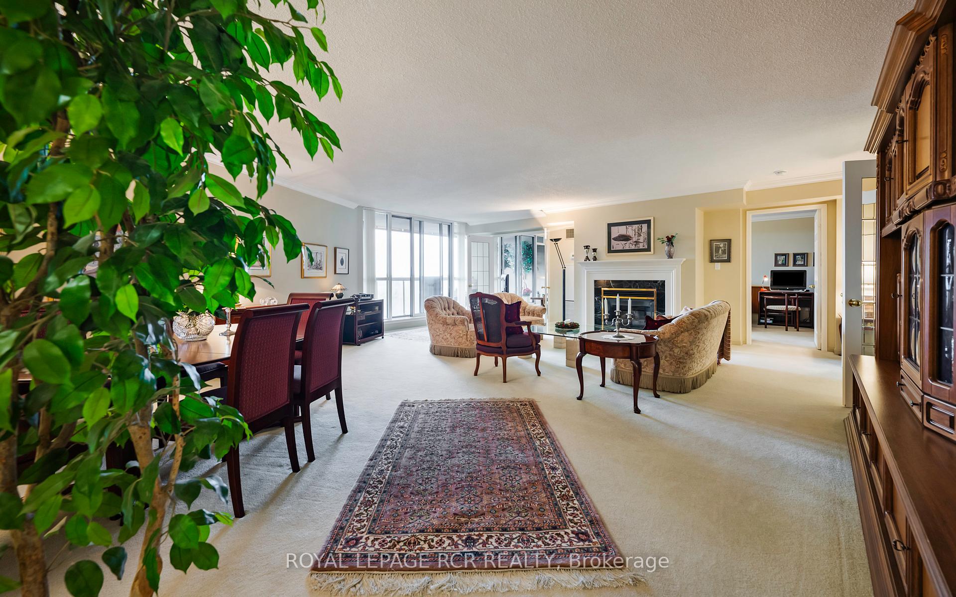 Photo 6 of Unit 1112, 610 Bullock Drive, Markham, Markville — HOMEH