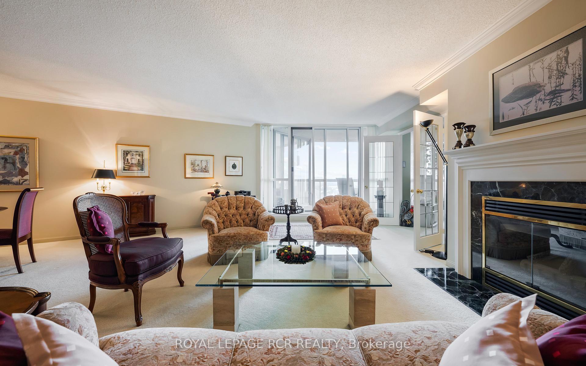 Photo 3 of Unit 1112, 610 Bullock Drive, Markham, Markville — HOMEH