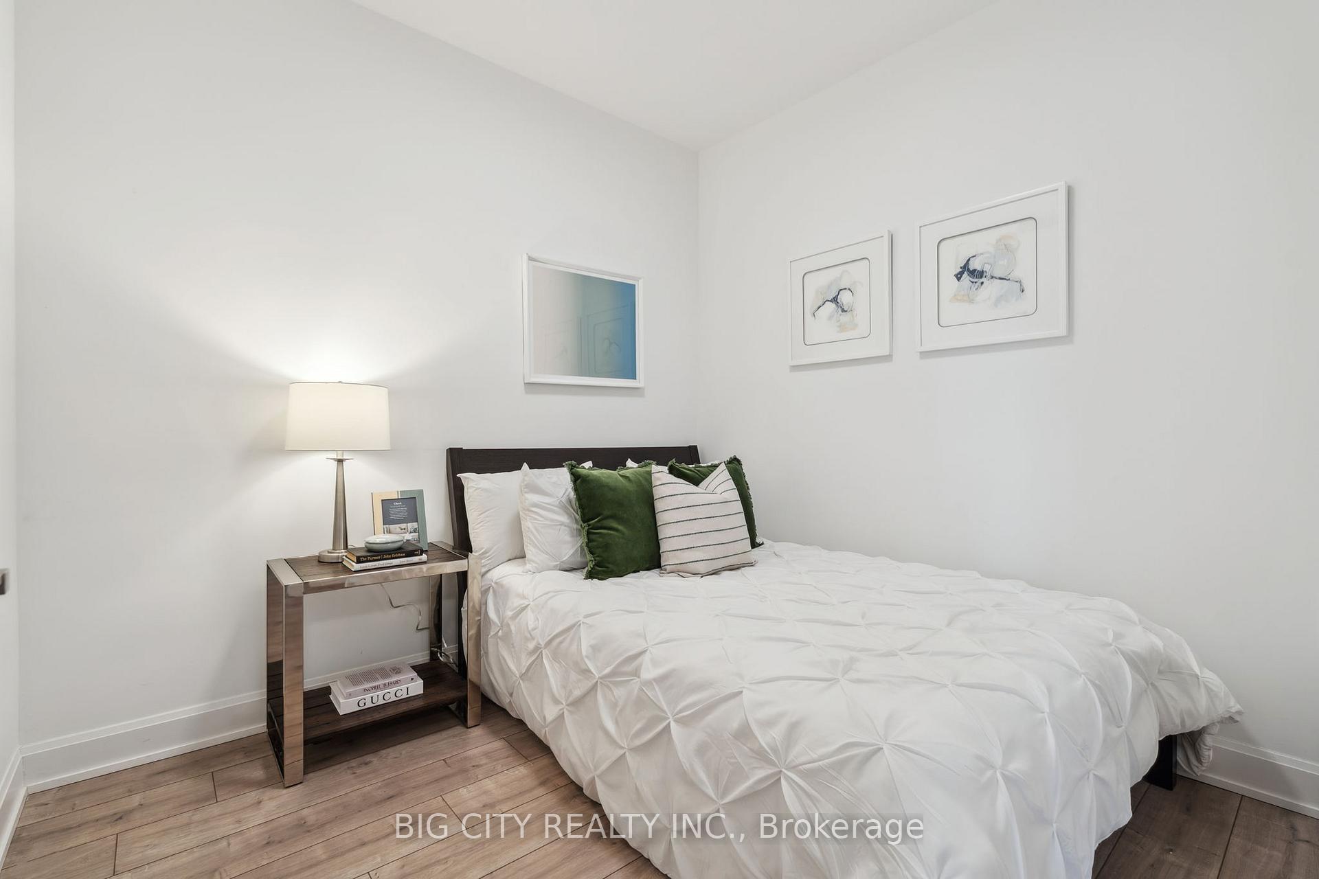 Photo 15 of Unit 512, 38 Water Walk Drive, Markham, Unionville — HOMEH
