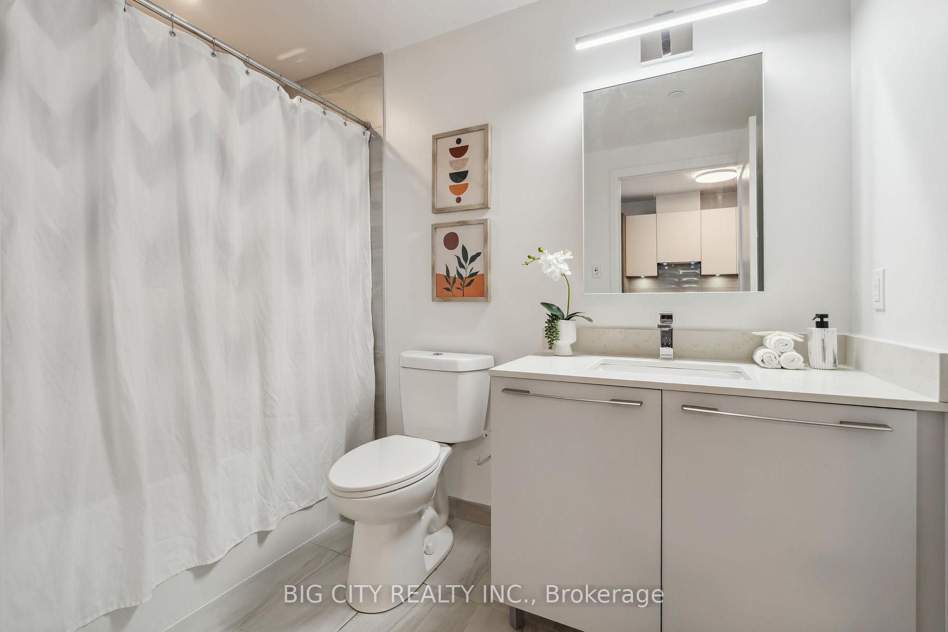 Photo 11 of Unit 512, 38 Water Walk Drive, Markham, Unionville — HOMEH
