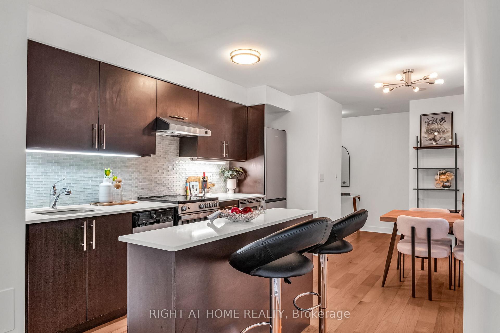 Photo 6 of Unit 305, 320 Richmond Street E, Toronto, Moss Park — HOMEH