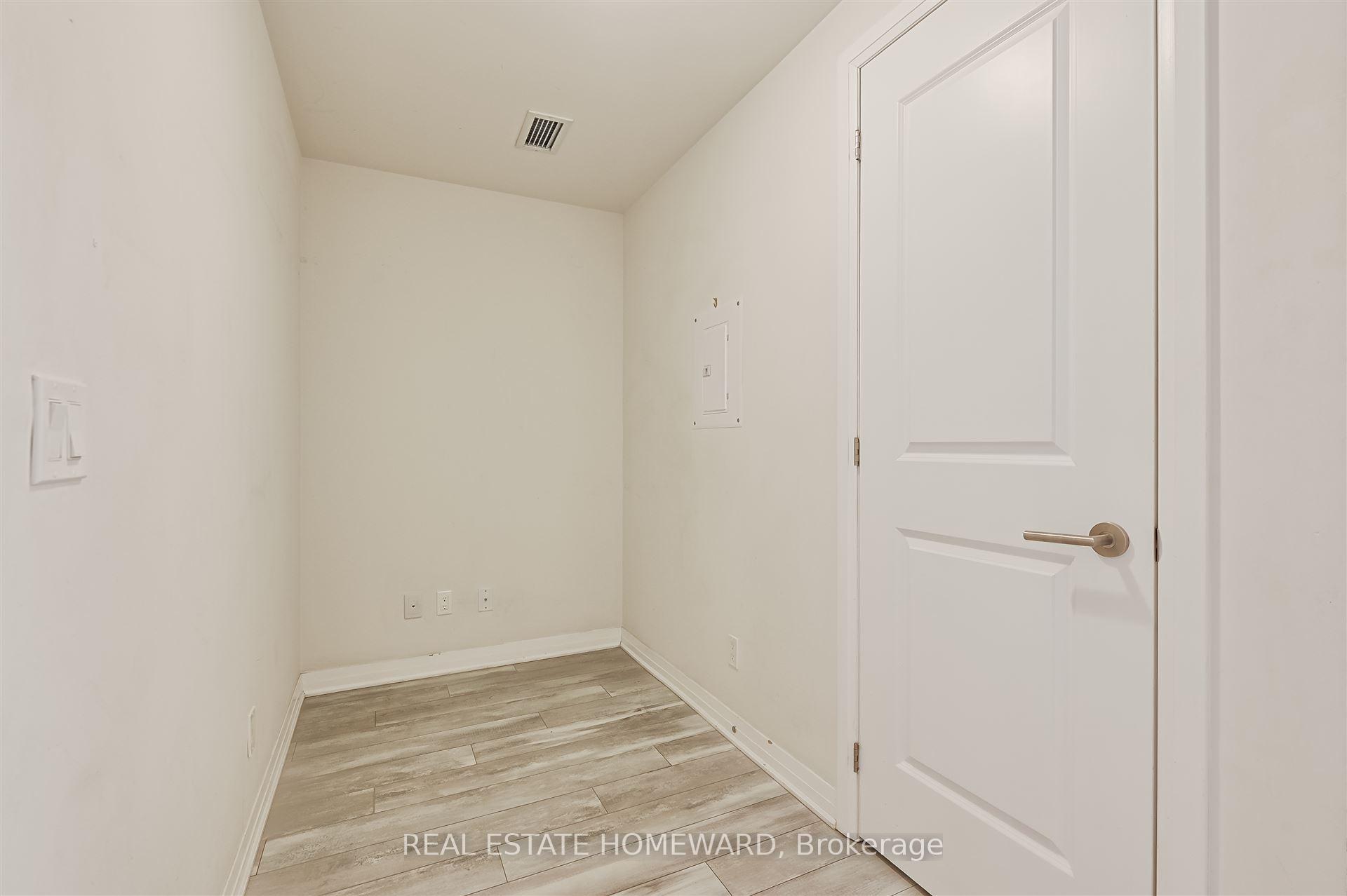 Photo 3 of Unit 418, 1630 Queen Street E, Toronto, The Beaches — HOMEH