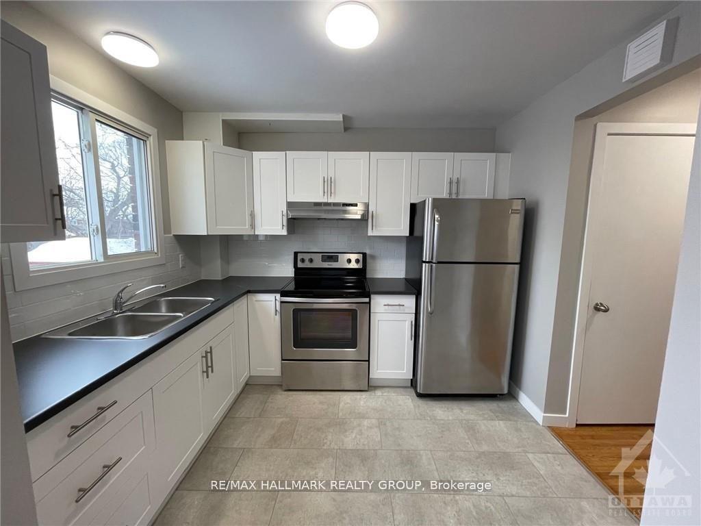 Photo 8 of 897 Maitland Avenue, Ottawa, McKellar Heights — HOMEH