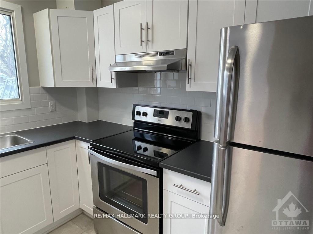 Photo 10 of 897 Maitland Avenue, Ottawa, McKellar Heights — HOMEH