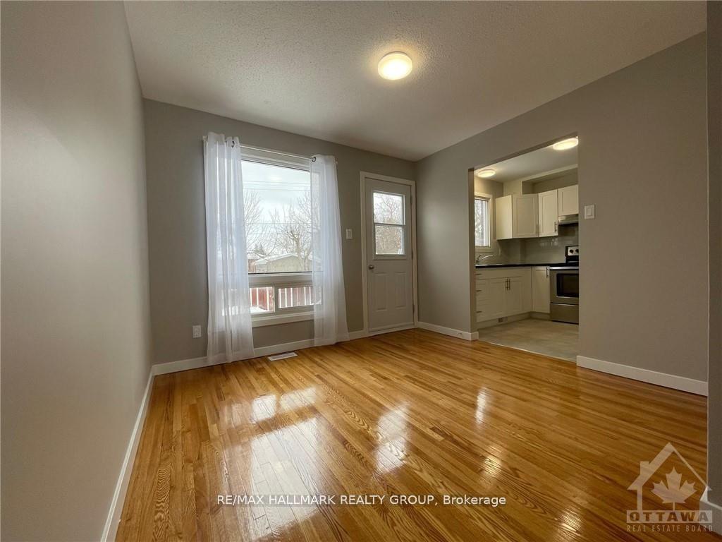 Photo 12 of 897 Maitland Avenue, Ottawa, McKellar Heights — HOMEH