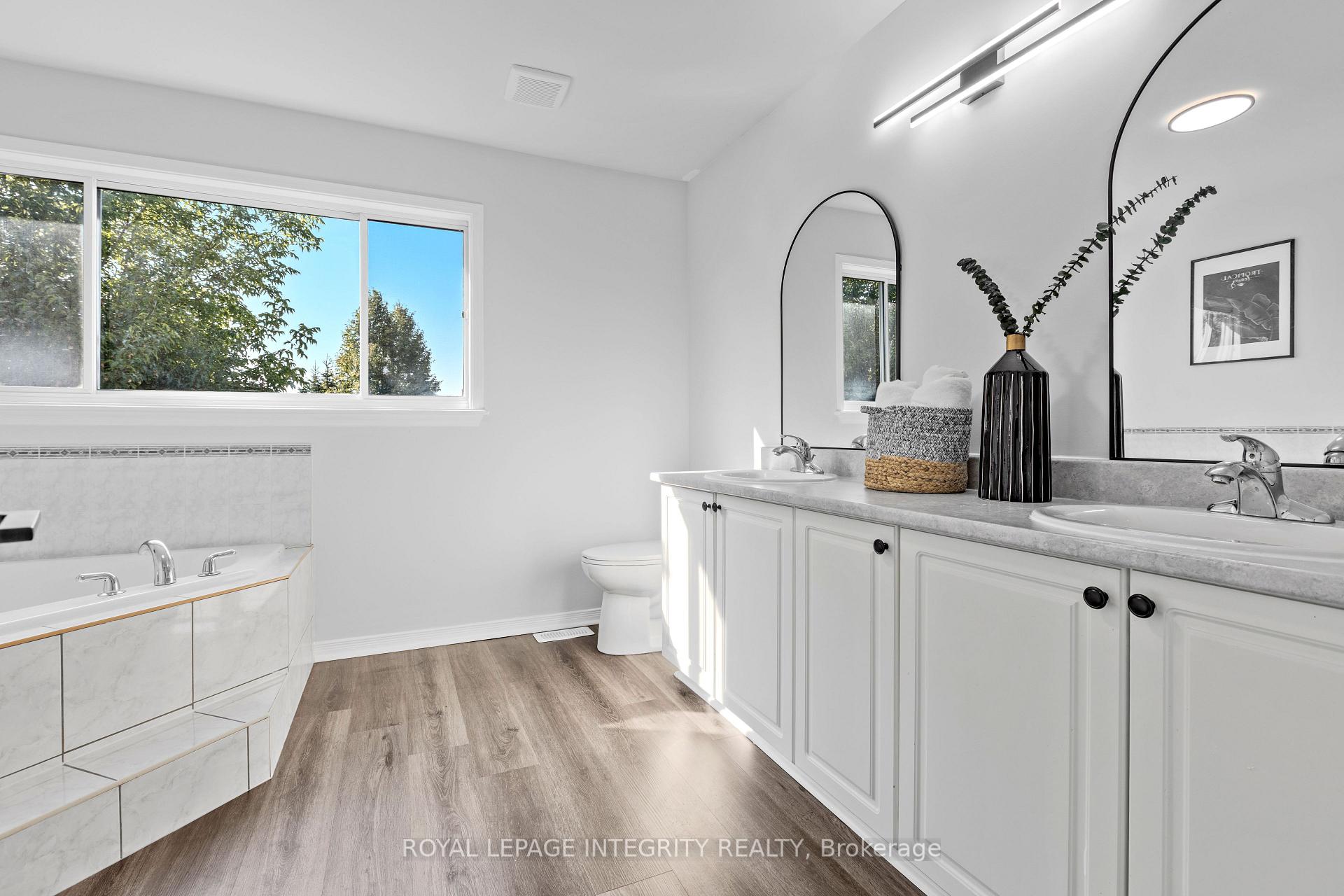 Photo 20 of 94 Inverkip Avenue, Ottawa, Hunt Club Park/Greenboro — HOMEH