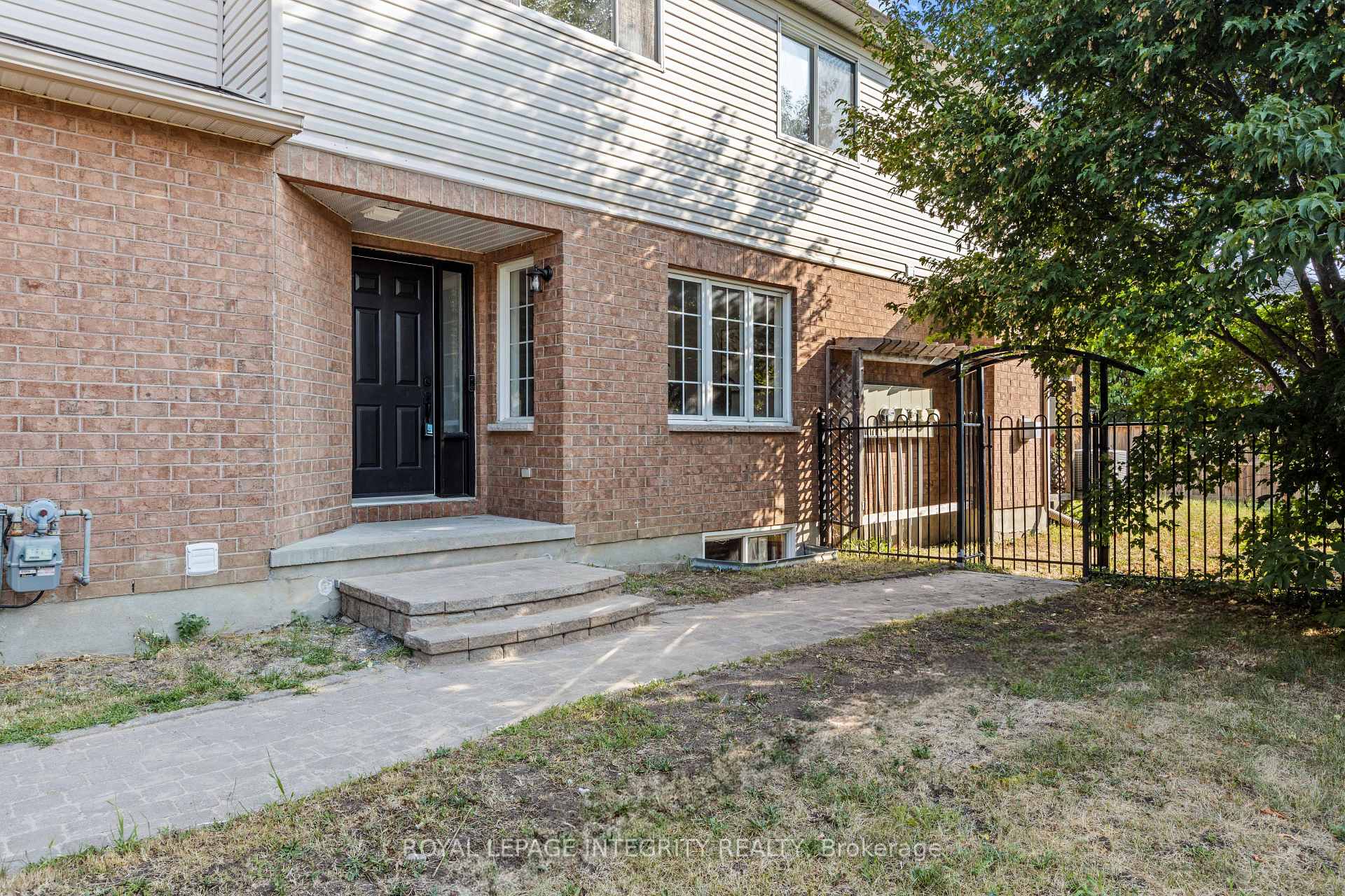 Photo 32 of 94 Inverkip Avenue, Ottawa, Hunt Club Park/Greenboro — HOMEH