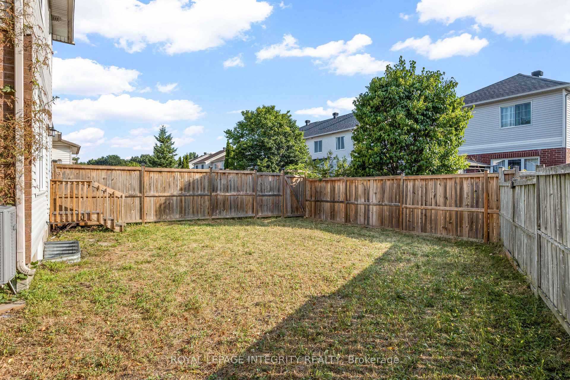 Photo 33 of 94 Inverkip Avenue, Ottawa, Hunt Club Park/Greenboro — HOMEH