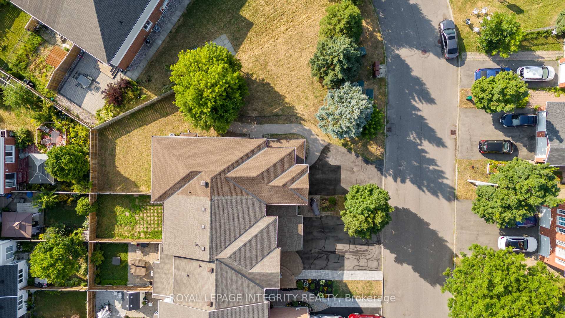 Photo 41 of 94 Inverkip Avenue, Ottawa, Hunt Club Park/Greenboro — HOMEH