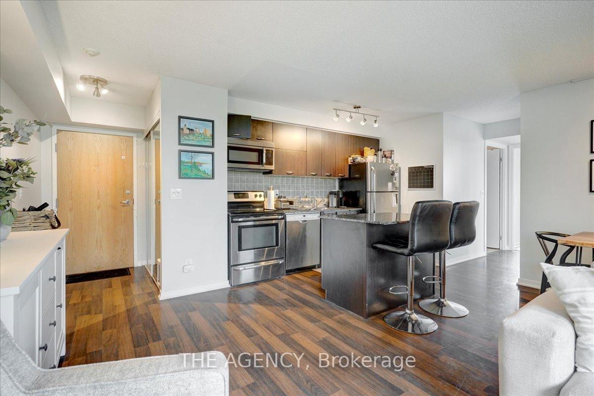 Photo 9 of Unit 407, 38 Joe Shuster Way, Toronto, Niagara — HOMEH