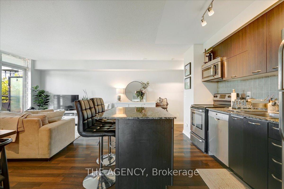 Photo 10 of Unit 407, 38 Joe Shuster Way, Toronto, Niagara — HOMEH