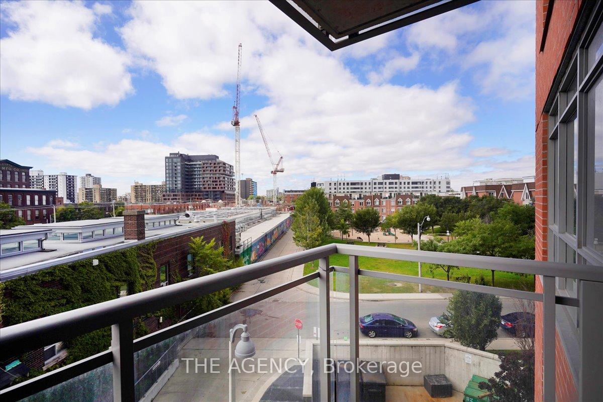Photo 18 of Unit 407, 38 Joe Shuster Way, Toronto, Niagara — HOMEH
