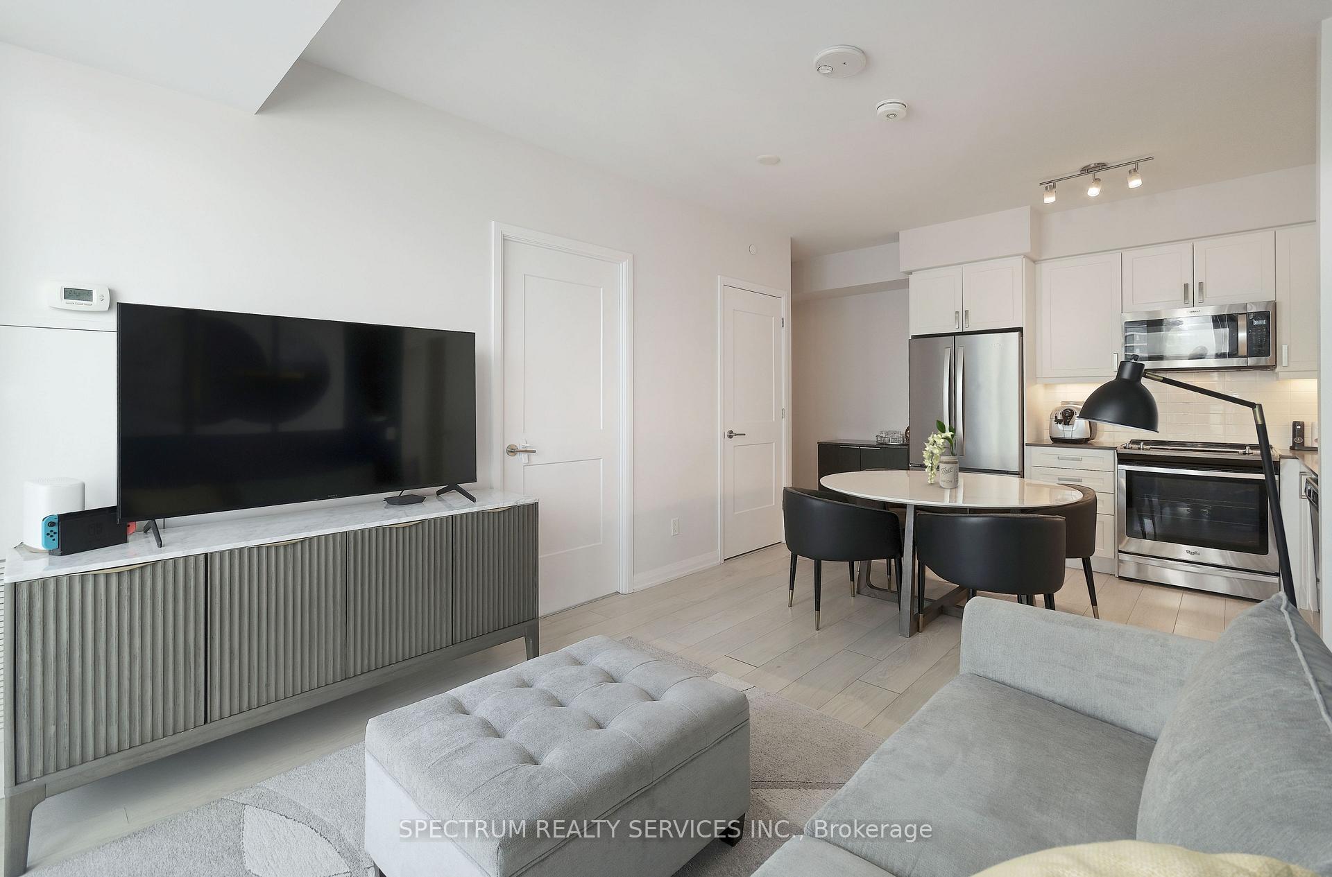 Photo 8 of Unit 2110, 7895 Jane Street, Vaughan, Concord — HOMEH