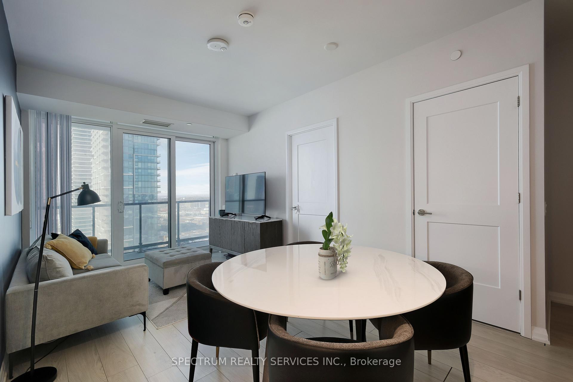 Photo 10 of Unit 2110, 7895 Jane Street, Vaughan, Concord — HOMEH