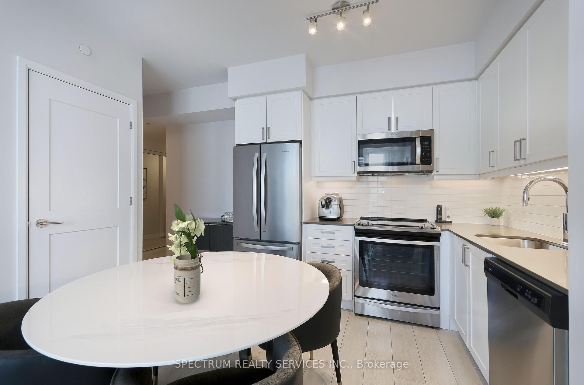 Photo 7 of Unit 2110, 7895 Jane Street, Vaughan, Concord — HOMEH