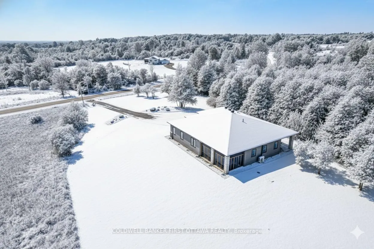 Photo 3 of 456 Pine Grove Road, Lanark Highlands, Lanark Highlands (Lanark) Twp — HOMEH
