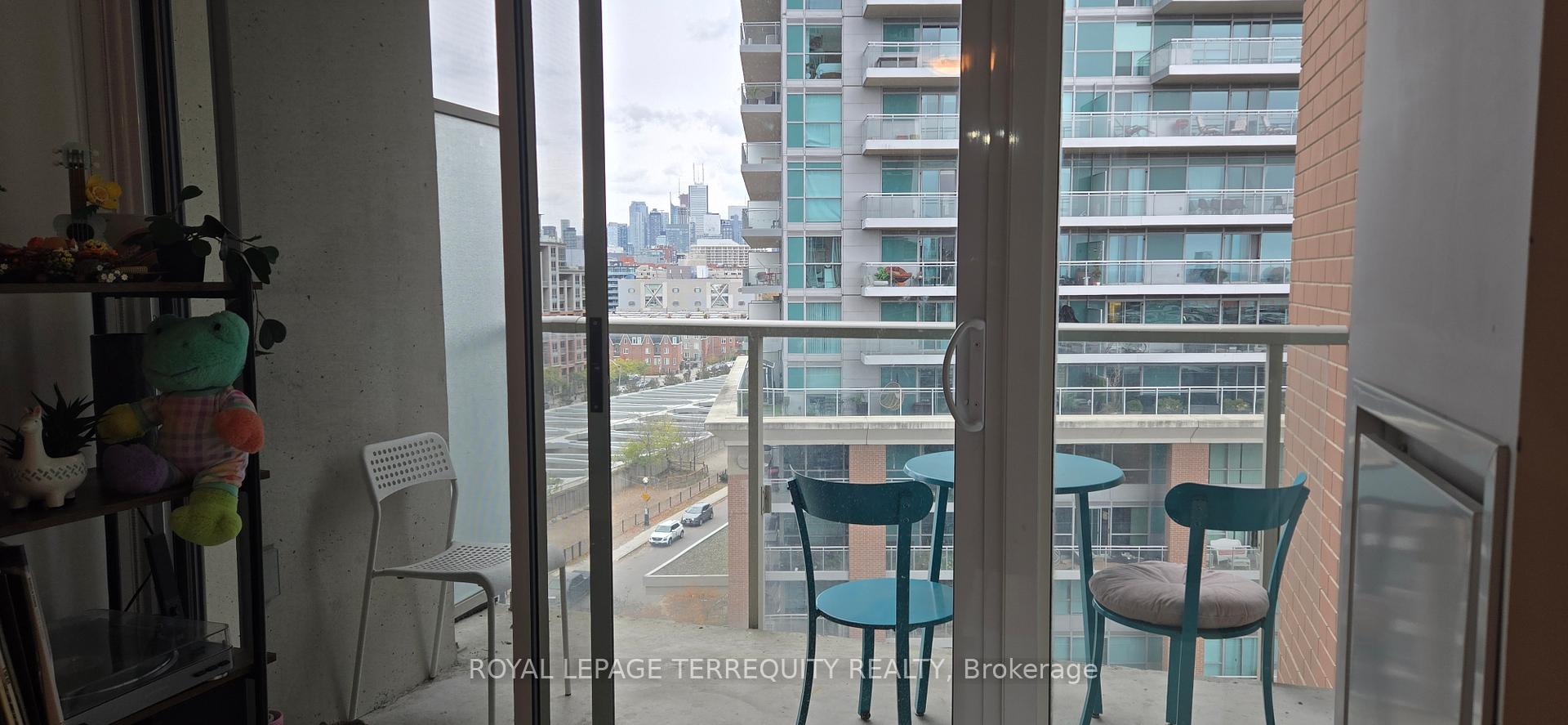 Photo 11 of Unit 906, 125 Western Battery Road, Toronto, Niagara — HOMEH