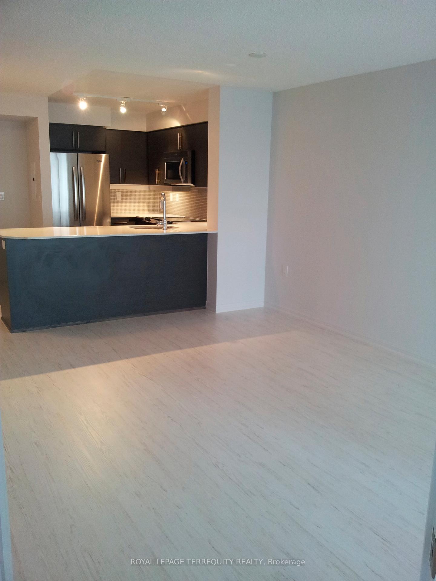 Photo 15 of Unit 906, 125 Western Battery Road, Toronto, Niagara — HOMEH