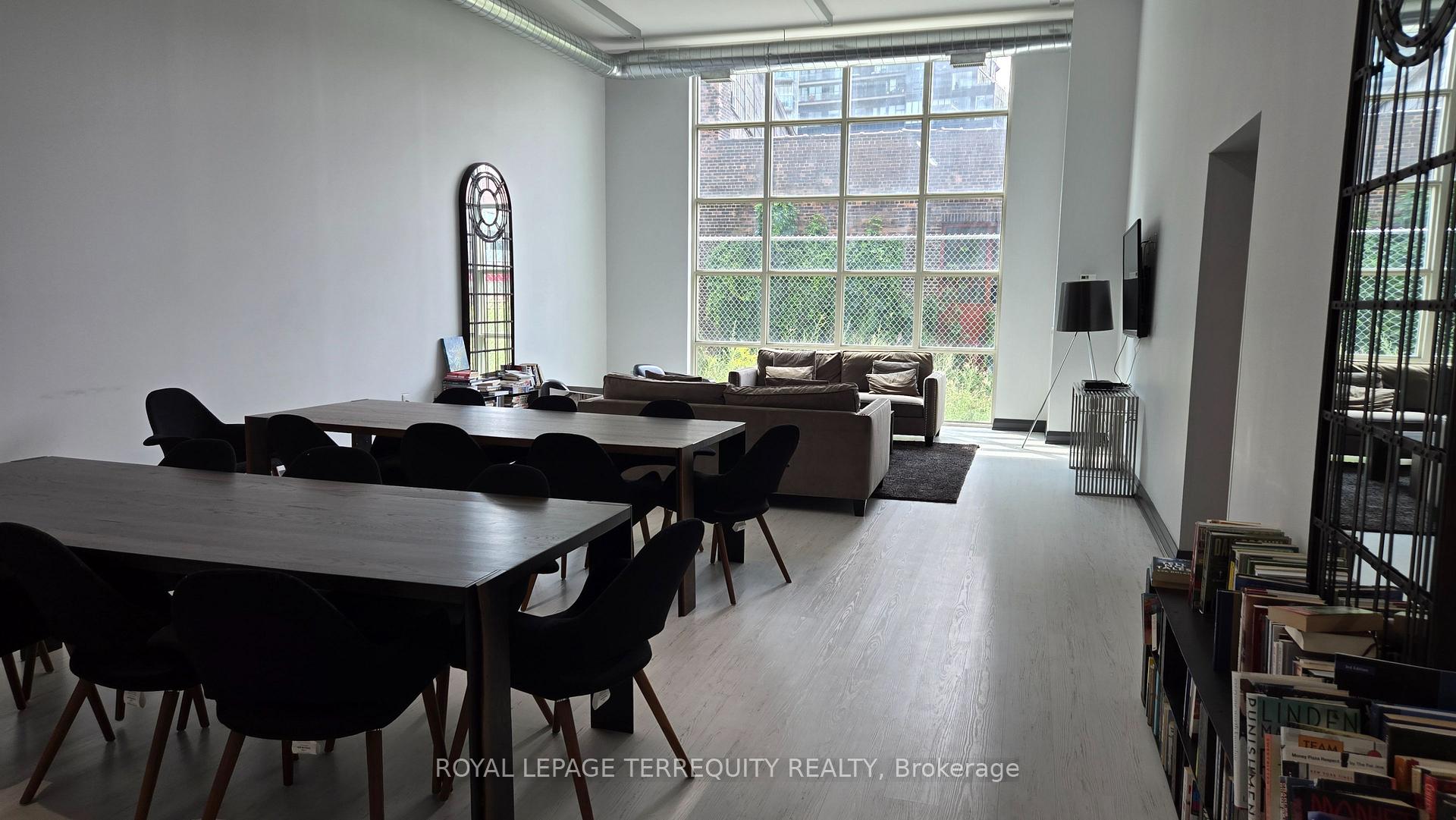 Photo 23 of Unit 906, 125 Western Battery Road, Toronto, Niagara — HOMEH