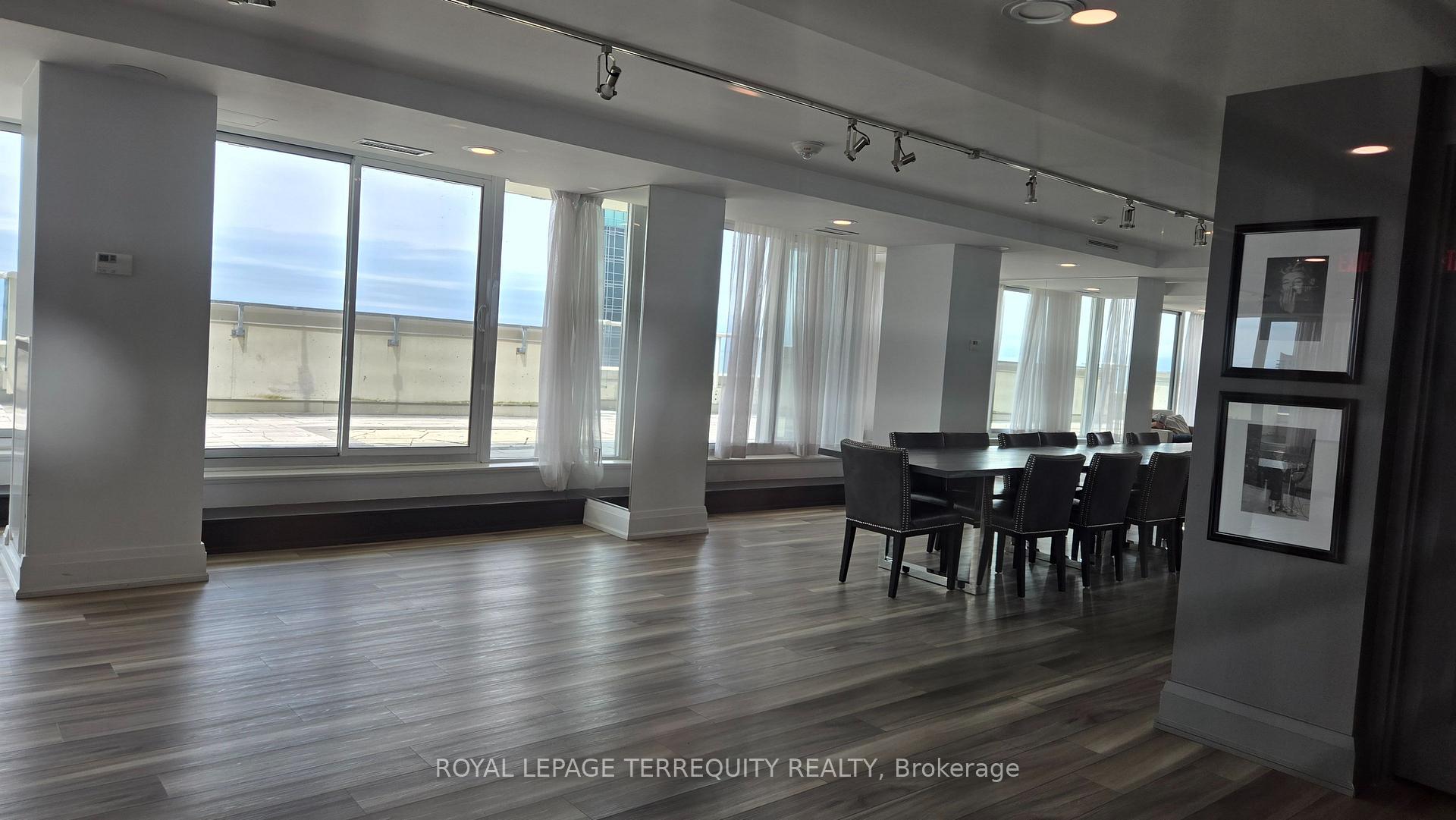 Photo 27 of Unit 906, 125 Western Battery Road, Toronto, Niagara — HOMEH