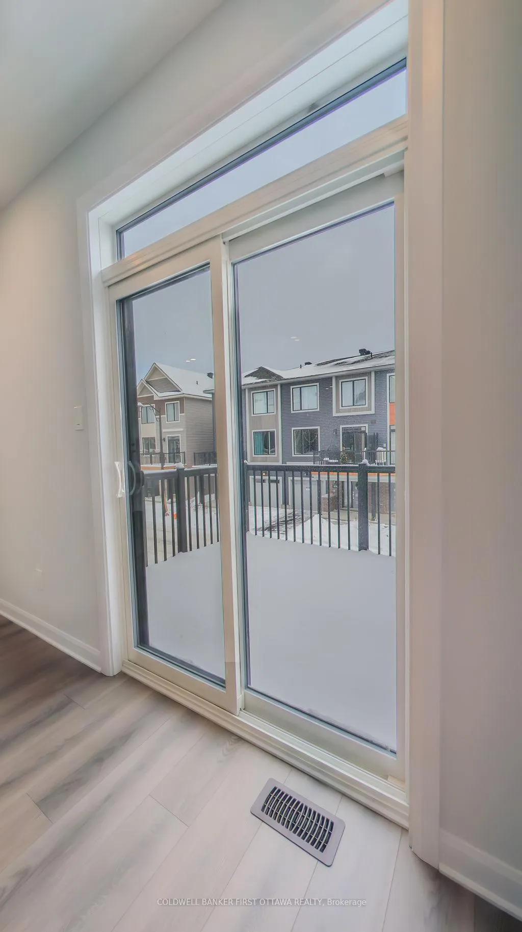 Photo 10 of 415 Silverberry Private, Ottawa, Kanata - Kanata Lakes/Heritage Hills — HOMEH