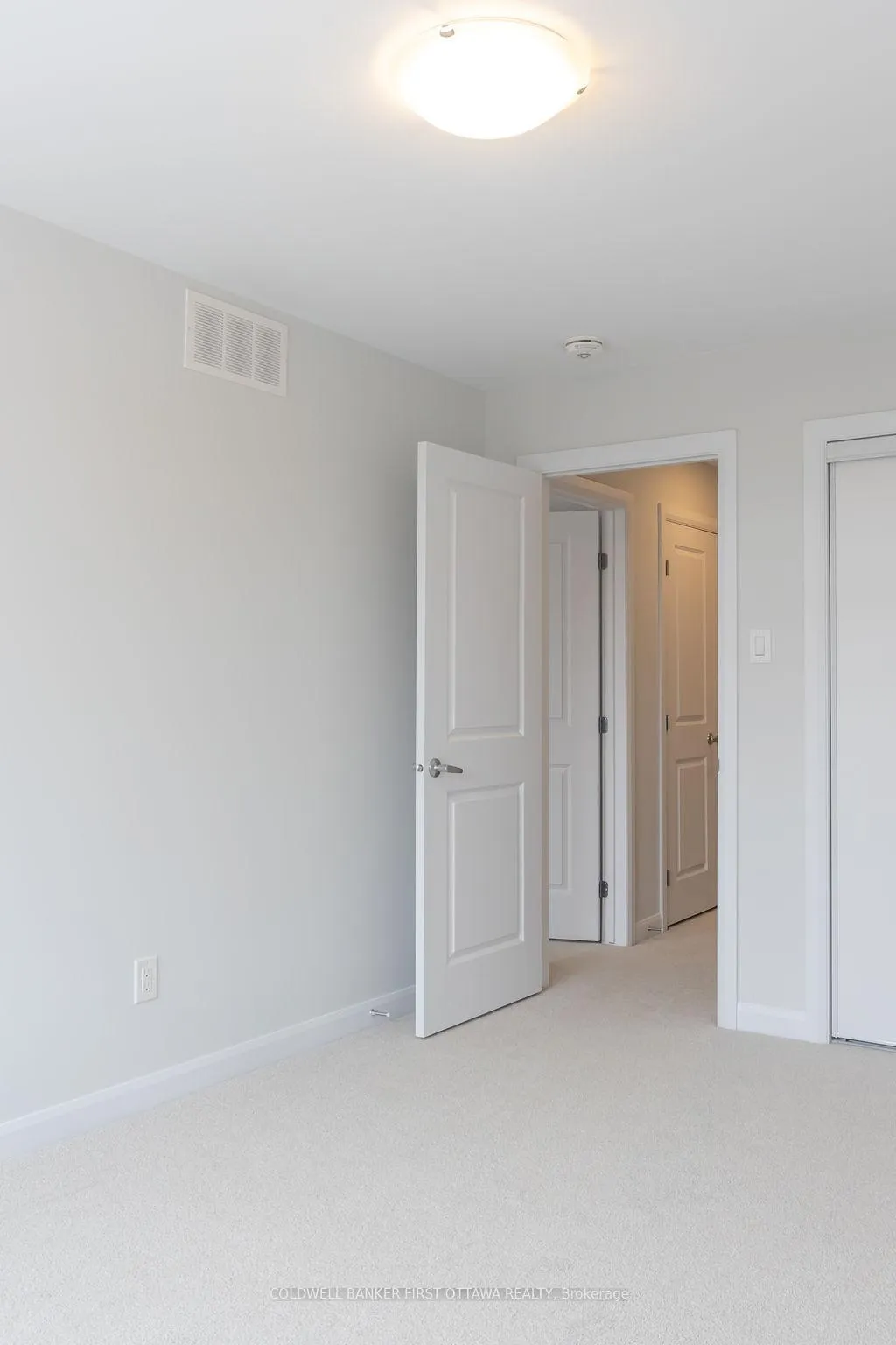 Photo 15 of 415 Silverberry Private, Ottawa, Kanata - Kanata Lakes/Heritage Hills — HOMEH