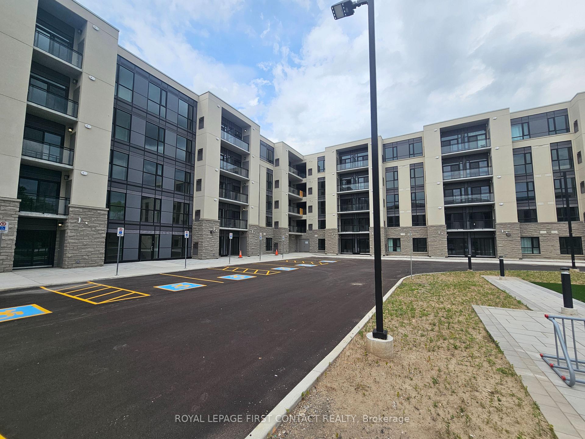 Photo 2 of Unit 301, 50 Herrick Avenue, St. Catharines, Oakdale — HOMEH