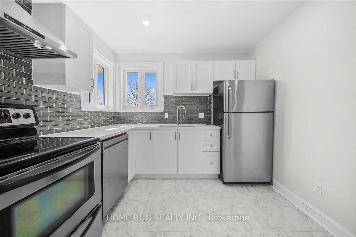 Photo 4 of 841 Iroquois Road, Ottawa, McKellar Heights/Glabar Park — HOMEH