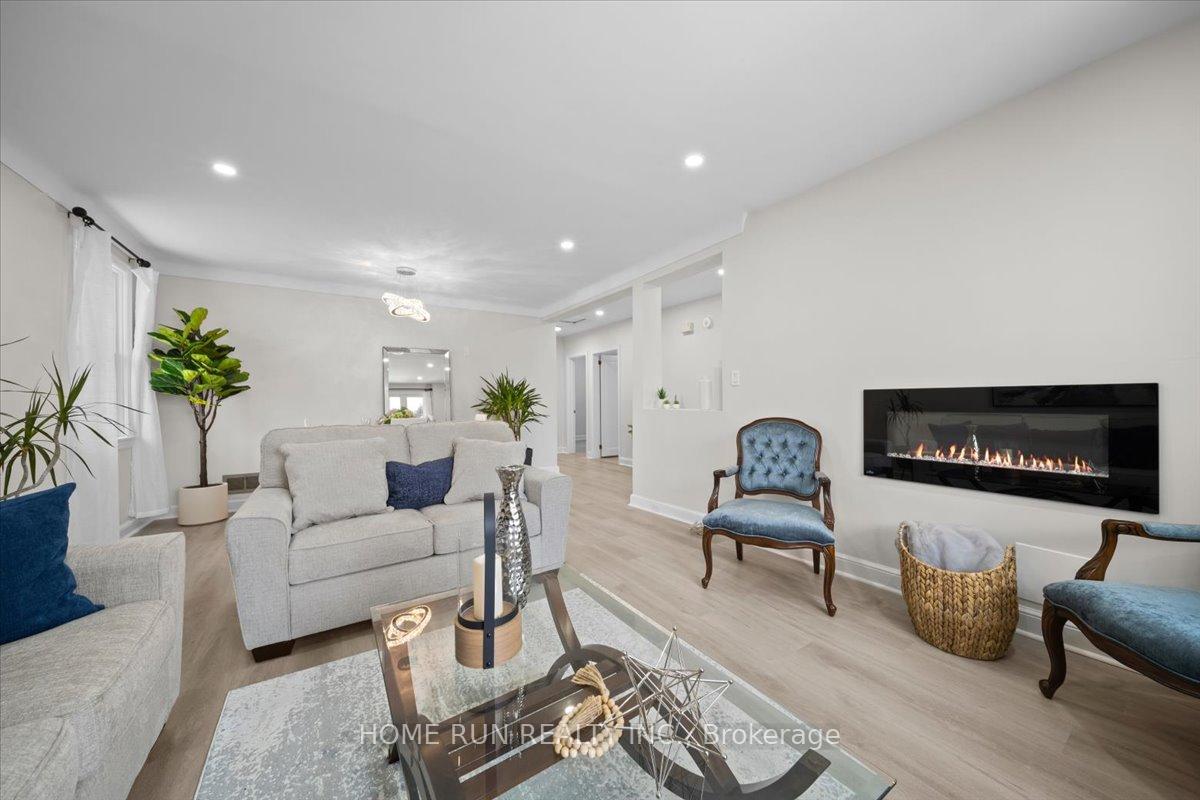 Photo 6 of 841 Iroquois Road, Ottawa, McKellar Heights/Glabar Park — HOMEH