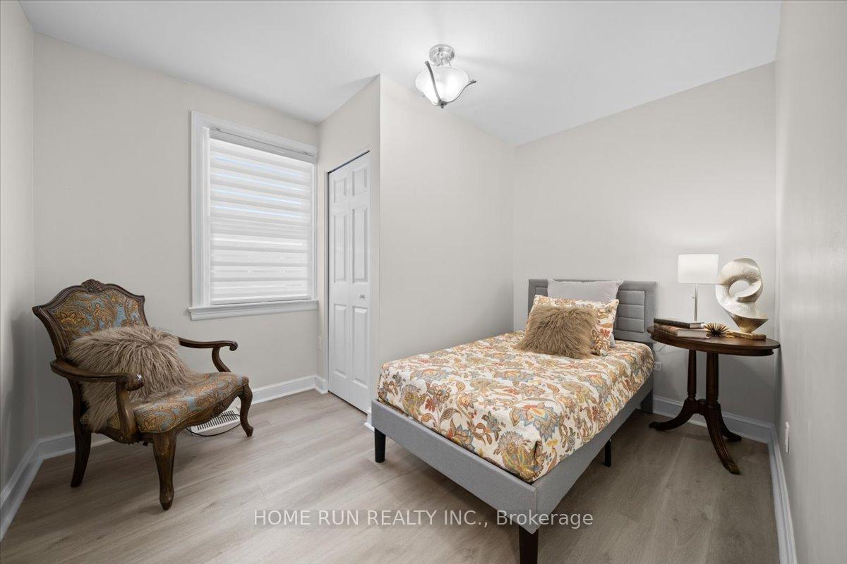 Photo 9 of 841 Iroquois Road, Ottawa, McKellar Heights/Glabar Park — HOMEH
