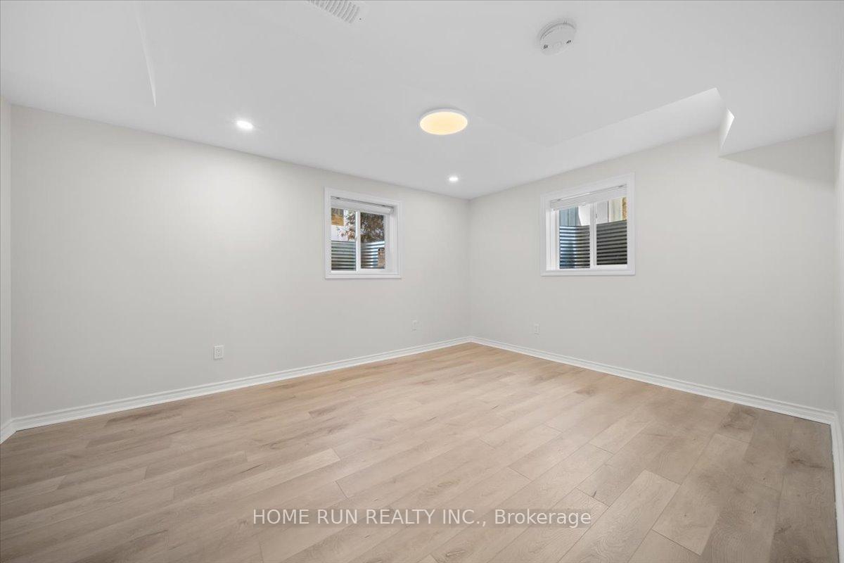 Photo 13 of 841 Iroquois Road, Ottawa, McKellar Heights/Glabar Park — HOMEH