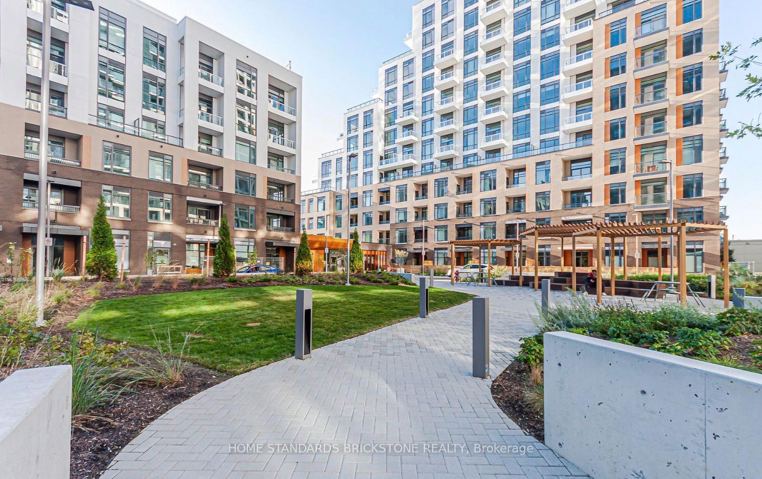 Photo 2 of Unit 501, 8 Beverley Glen Boulevard, Vaughan, Beverley Glen — HOMEH
