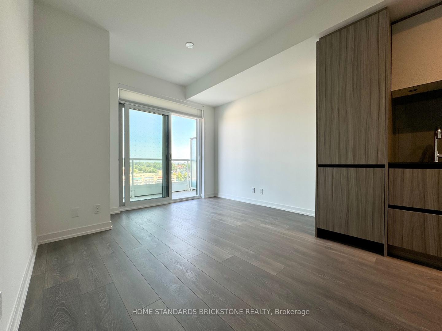 Photo 7 of Unit 501, 8 Beverley Glen Boulevard, Vaughan, Beverley Glen — HOMEH